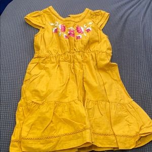 OshKosh B’gosh floral embroidered dress 5T!